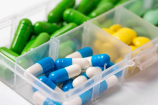 臭氧老化試驗箱可以用在藥品行業